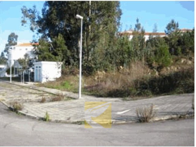 Terreno Urbano-Gondifelos, Cavalões e Outiz, Vila Nova de Famalicão, Braga